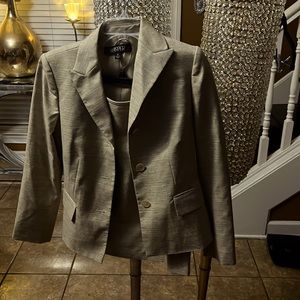 Kasper two piece suit 6